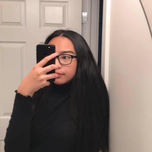 Meet your Posher, Nicole eliza